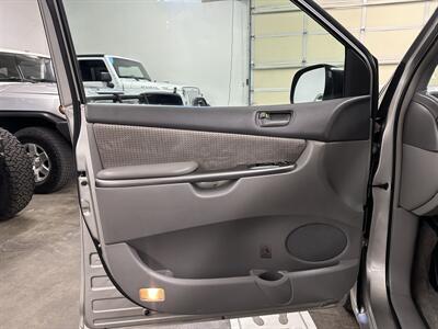 2007 Toyota Sienna CE 7-Passenger 1-Owner - Photo 25 - Portland, OR 97220