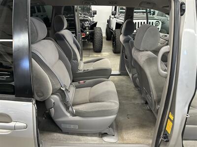 2007 Toyota Sienna CE 7-Passenger 1-Owner - Photo 15 - Portland, OR 97220