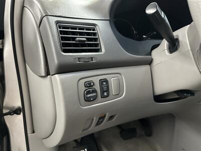2007 Toyota Sienna CE 7-Passenger 1-Owner - Photo 27 - Portland, OR 97220