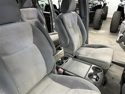 2007 Toyota Sienna CE 7-Passenger 1-Owner - Photo 29 - Portland, OR 97220