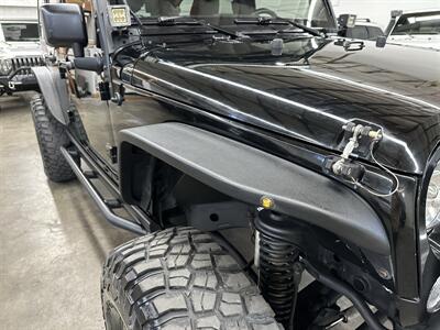 2015 Jeep Wrangler Unlimited Rubicon   - Photo 34 - Portland, OR 97220