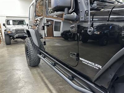 2015 Jeep Wrangler Unlimited Rubicon   - Photo 36 - Portland, OR 97220