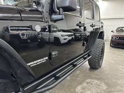 2015 Jeep Wrangler Unlimited Rubicon   - Photo 37 - Portland, OR 97220