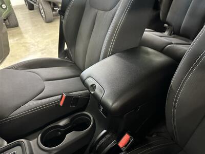 2015 Jeep Wrangler Unlimited Rubicon   - Photo 30 - Portland, OR 97220