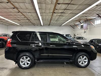 2012 Lexus GX 460   - Photo 2 - Portland, OR 97220