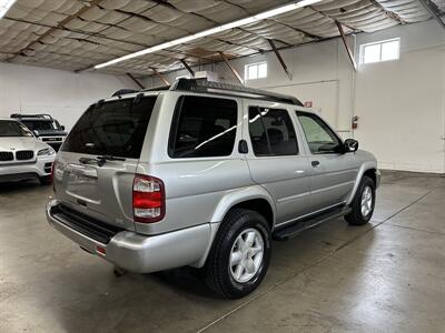 2002 Nissan Pathfinder SE   - Photo 3 - Portland, OR 97220