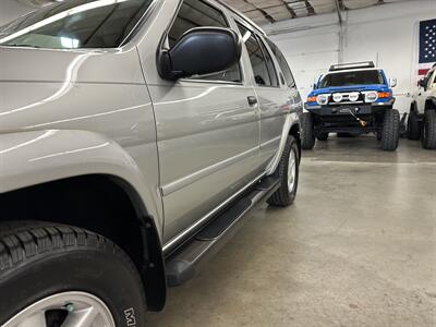 2002 Nissan Pathfinder SE   - Photo 9 - Portland, OR 97220