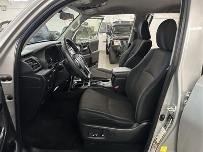 2017 Toyota 4Runner TRD Off-Road   - Photo 16 - Portland, OR 97220