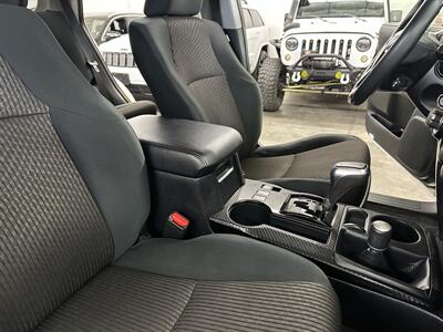 2017 Toyota 4Runner TRD Off-Road   - Photo 32 - Portland, OR 97220