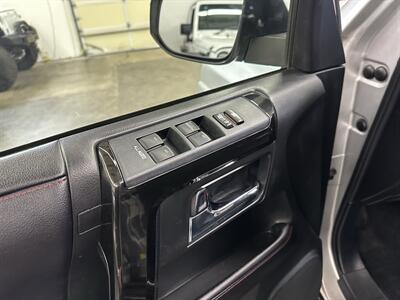 2017 Toyota 4Runner TRD Off-Road   - Photo 36 - Portland, OR 97220