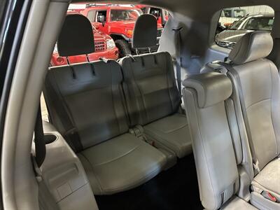 2012 Toyota Highlander Limited  AWD 1-Owner - Photo 13 - Portland, OR 97220