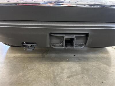 2012 Toyota Highlander Limited  AWD 1-Owner - Photo 40 - Portland, OR 97220