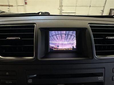 2012 Toyota Highlander Limited  AWD 1-Owner - Photo 21 - Portland, OR 97220