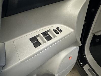 2012 Toyota Highlander Limited  AWD 1-Owner - Photo 26 - Portland, OR 97220