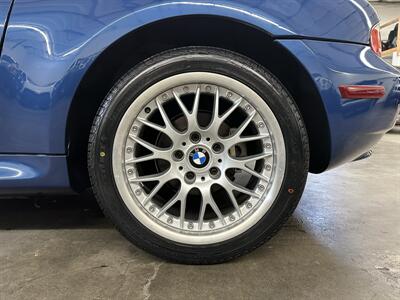 2000 BMW Z3 2.8   - Photo 33 - Portland, OR 97220