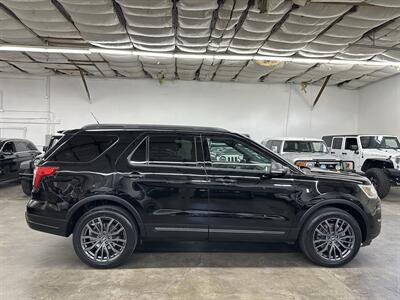 2018 Ford Explorer XLT   - Photo 2 - Portland, OR 97220