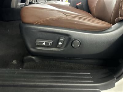2020 Toyota 4Runner Limited   - Photo 33 - Portland, OR 97220