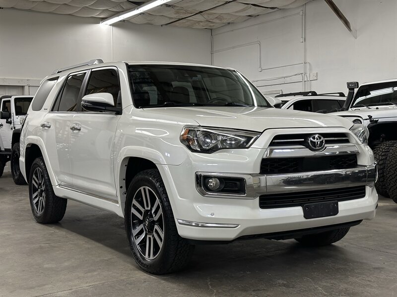 2020 Toyota 4Runner Limited   - Photo 1 - Portland, OR 97220