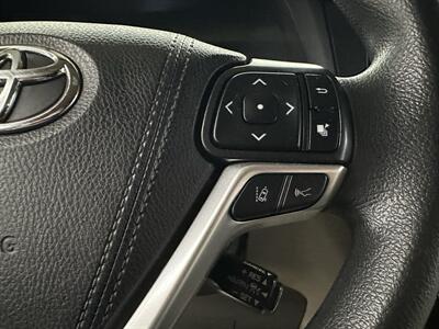 2020 Toyota Sienna LE 7-Passenger  2IN LIFT KIT - Photo 29 - Portland, OR 97220