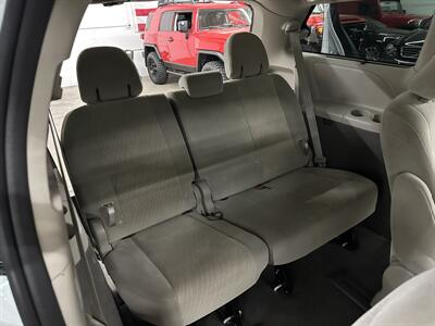2020 Toyota Sienna LE 7-Passenger  2IN LIFT KIT - Photo 16 - Portland, OR 97220