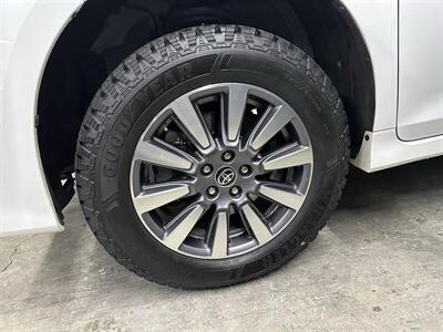 2020 Toyota Sienna LE 7-Passenger  2IN LIFT KIT - Photo 9 - Portland, OR 97220