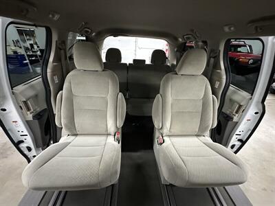 2020 Toyota Sienna LE 7-Passenger  2IN LIFT KIT - Photo 15 - Portland, OR 97220