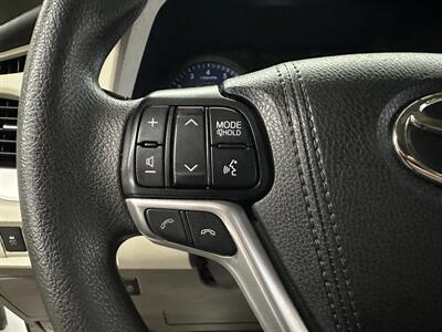 2020 Toyota Sienna LE 7-Passenger  2IN LIFT KIT - Photo 28 - Portland, OR 97220