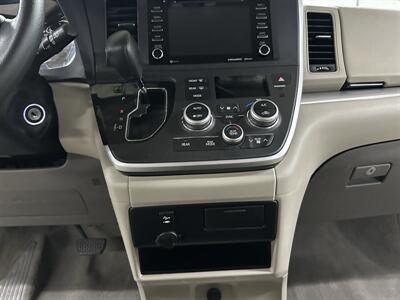 2020 Toyota Sienna LE 7-Passenger  2IN LIFT KIT - Photo 35 - Portland, OR 97220