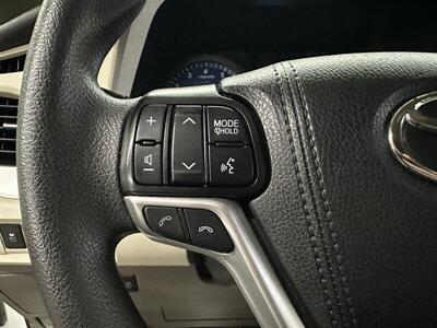 2020 Toyota Sienna LE 7-Passenger  2IN LIFT KIT - Photo 28 - Portland, OR 97220