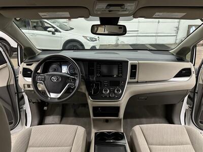 2020 Toyota Sienna LE 7-Passenger  2IN LIFT KIT - Photo 19 - Portland, OR 97220