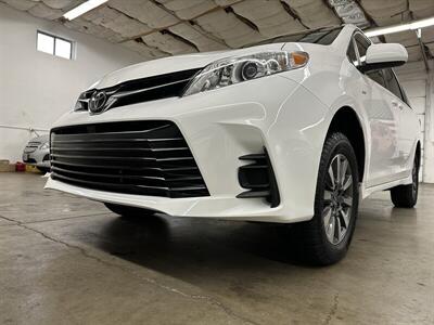 2020 Toyota Sienna LE 7-Passenger  2IN LIFT KIT - Photo 38 - Portland, OR 97220