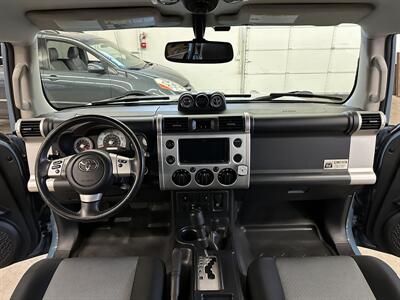 2014 Toyota FJ Cruiser Ultimate Trail Teams Special Edition   - Photo 19 - Portland, OR 97220