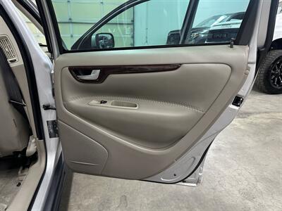2007 Volvo XC70 - Photo 38 - Portland, OR 97220
