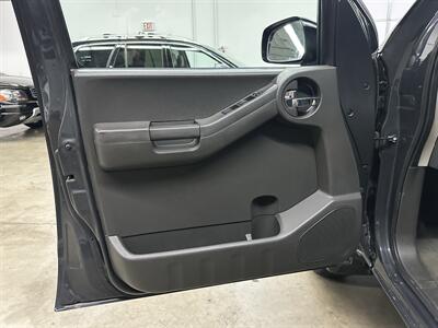 2012 Nissan Xterra PRO-4X  1-Owner - Photo 25 - Portland, OR 97220