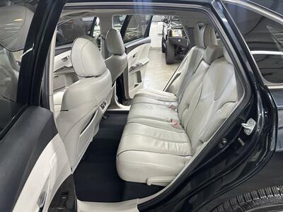 2013 Toyota Venza Limited - Photo 12 - Portland, OR 97220