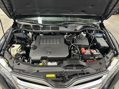 2013 Toyota Venza Limited - Photo 9 - Portland, OR 97220