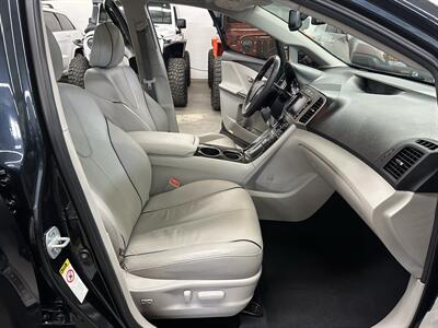 2013 Toyota Venza Limited - Photo 14 - Portland, OR 97220