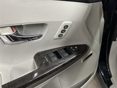 2013 Toyota Venza Limited - Photo 24 - Portland, OR 97220