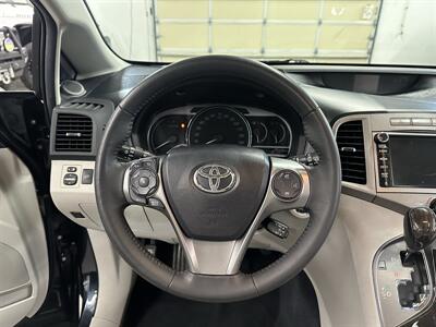 2013 Toyota Venza Limited - Photo 17 - Portland, OR 97220