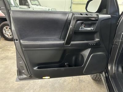 2019 Toyota 4Runner Limited Nightshade  SUPERCHARGED - Photo 35 - Portland, OR 97220