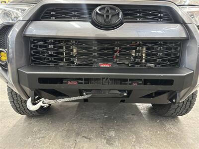 2019 Toyota 4Runner Limited Nightshade SUPERCHARGED - Photo 8 - Portland, OR 97220
