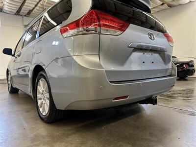 2014 Toyota Sienna XLE 7-Passenger   - Photo 46 - Portland, OR 97220
