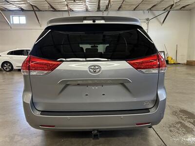 2014 Toyota Sienna XLE 7-Passenger   - Photo 4 - Portland, OR 97220