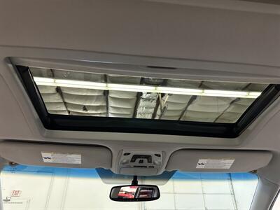 2014 Toyota Sienna XLE 7-Passenger   - Photo 35 - Portland, OR 97220