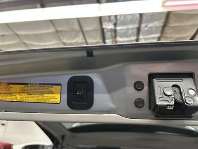 2014 Toyota Sienna XLE 7-Passenger   - Photo 38 - Portland, OR 97220