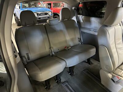 2014 Toyota Sienna XLE 7-Passenger   - Photo 16 - Portland, OR 97220