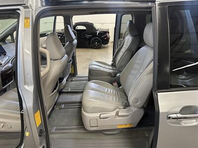 2014 Toyota Sienna XLE 7-Passenger   - Photo 13 - Portland, OR 97220