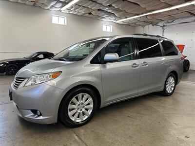 2014 Toyota Sienna XLE 7-Passenger   - Photo 6 - Portland, OR 97220