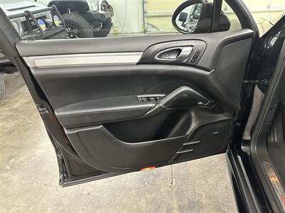 2013 Porsche Cayenne GTS - Photo 29 - Portland, OR 97220