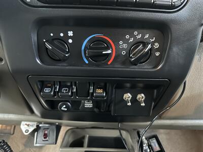 2005 Jeep Wrangler Rubicon  1-Owner - Photo 22 - Portland, OR 97220